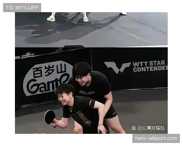 蔡赟当年比赛赢了就去吃路边摊，现在看他在直播间卖羽毛球拍，总觉得他兜里比我还干净